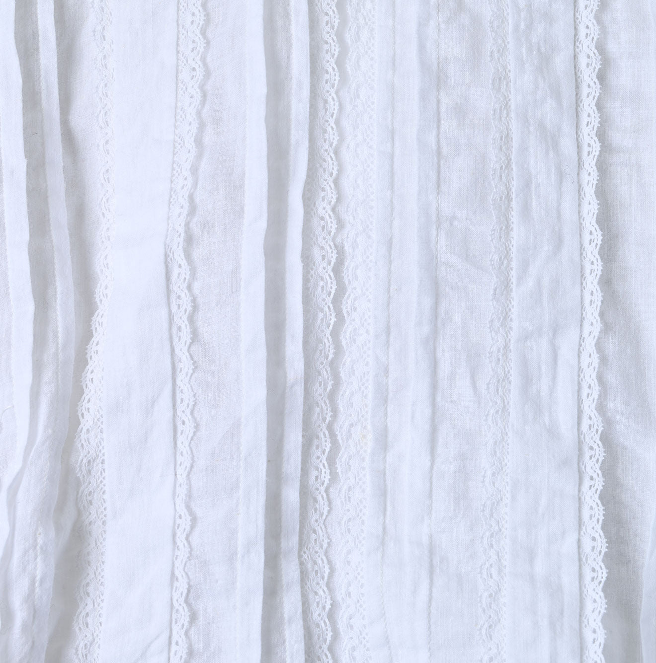 45R Khadi Tuck Lace Blouse