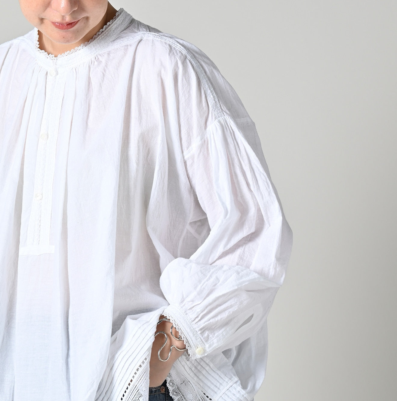 45R Khadi Lace Tuck Smocking Blouse