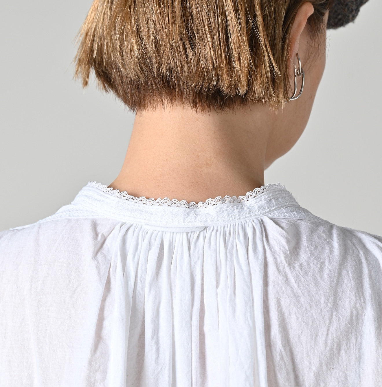 45R Khadi Lace Tuck Smocking Blouse