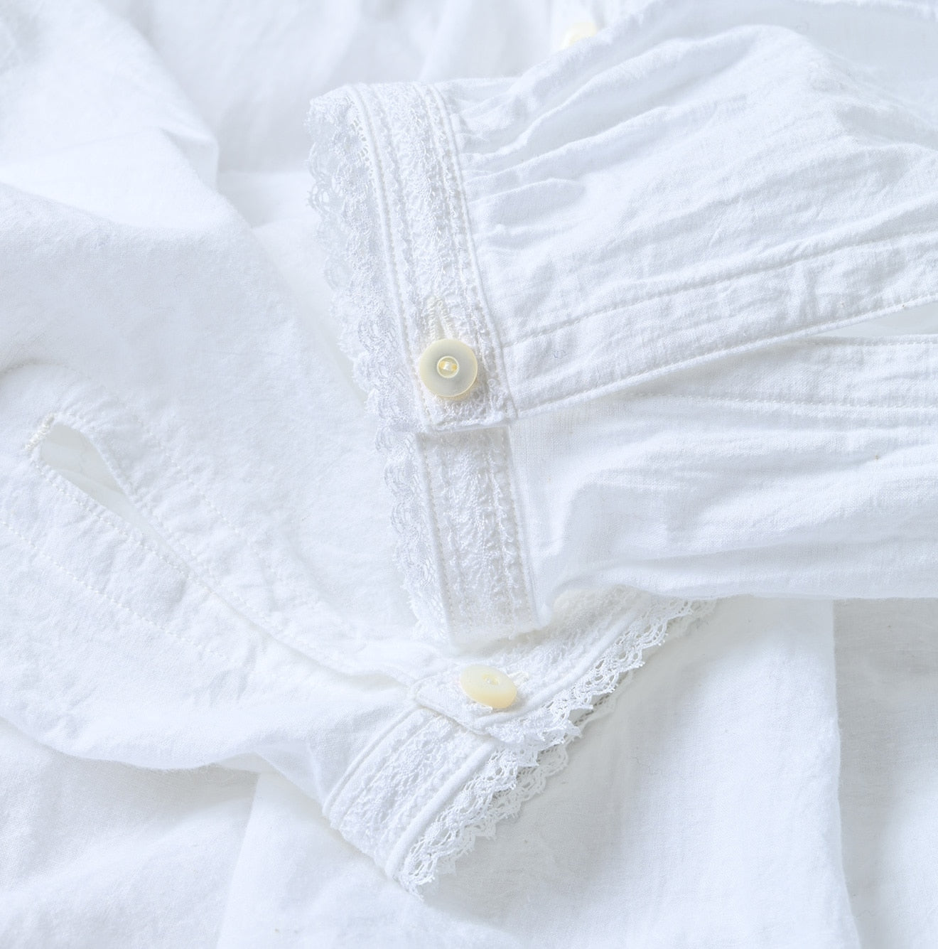 45R Khadi Lace Tuck Smocking Blouse