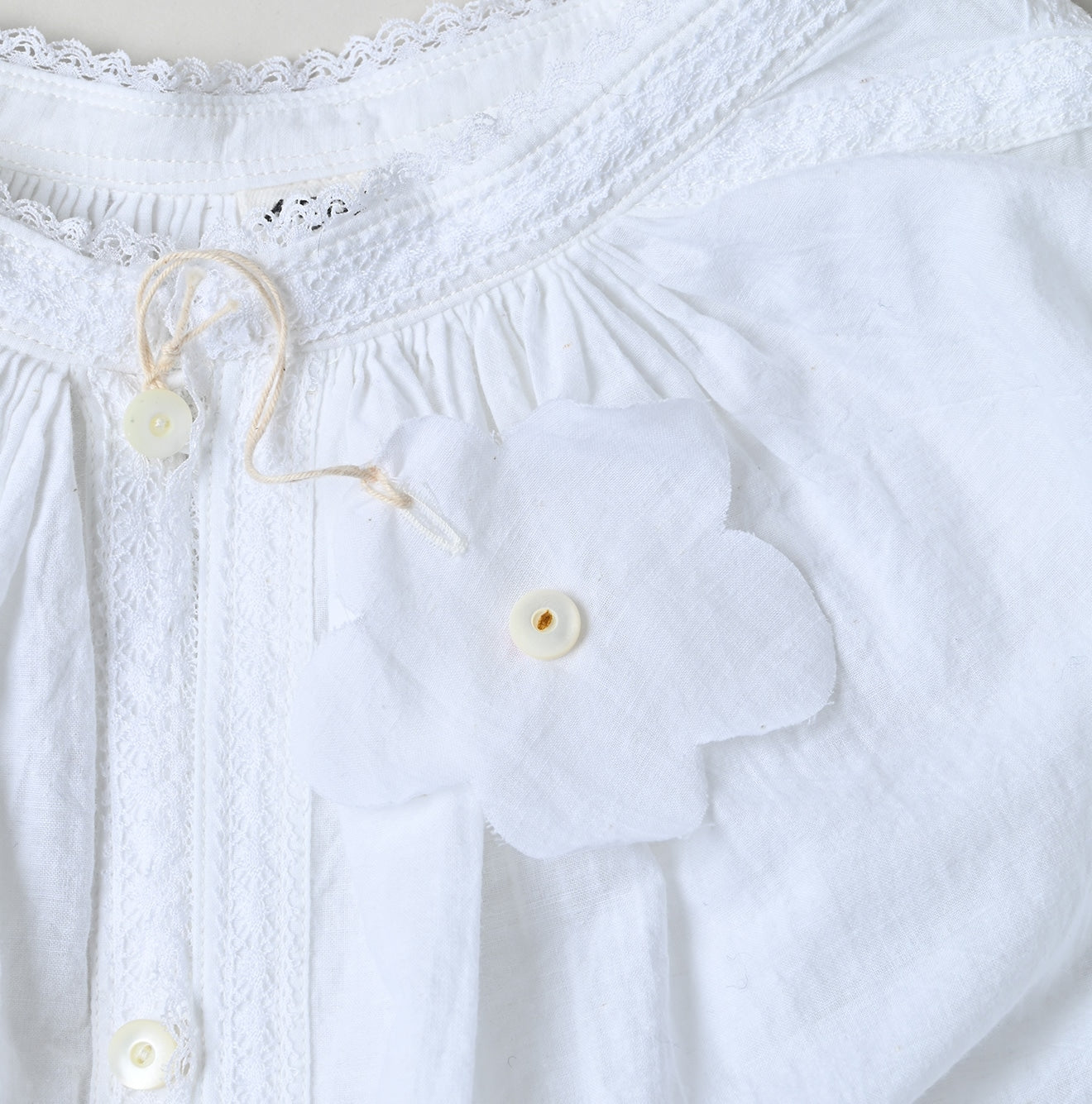 45R Khadi Lace Tuck Smocking Blouse