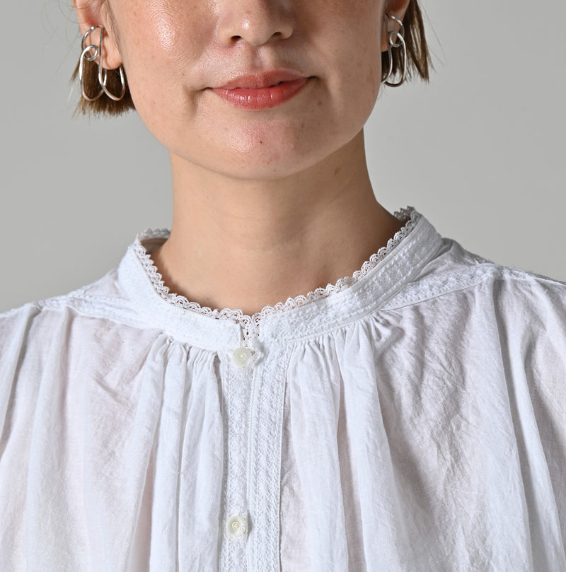 45R Khadi Lace Tuck Smocking Blouse