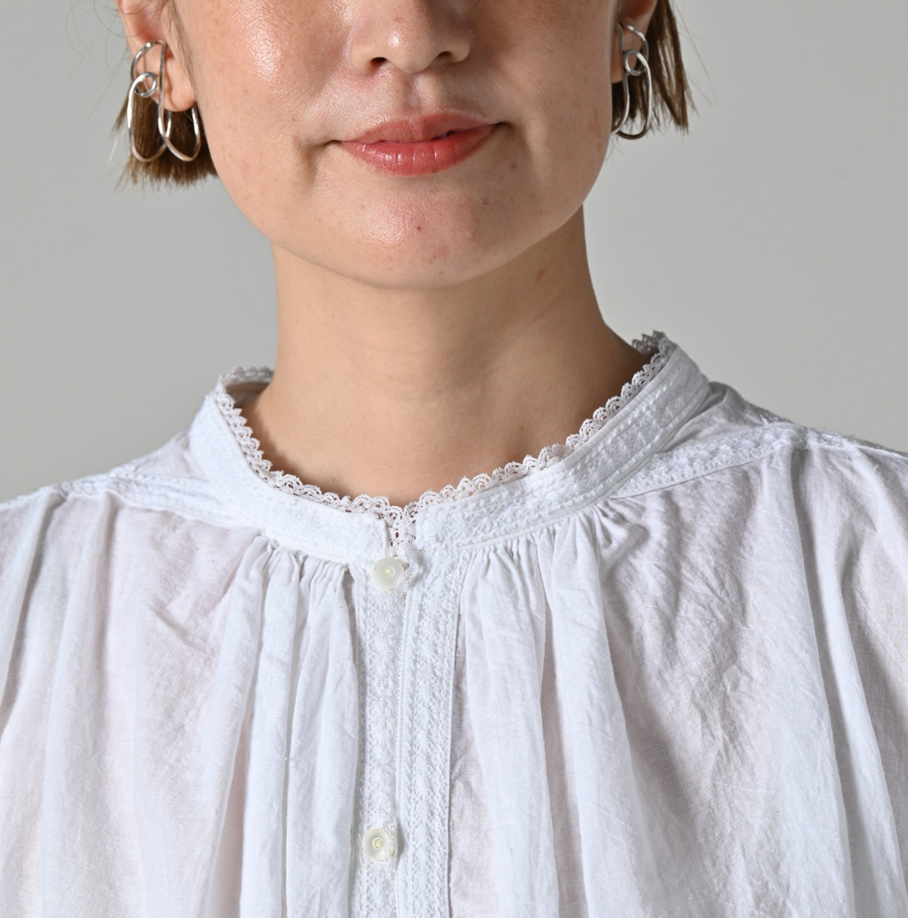 45R Khadi Lace Tuck Smocking Blouse