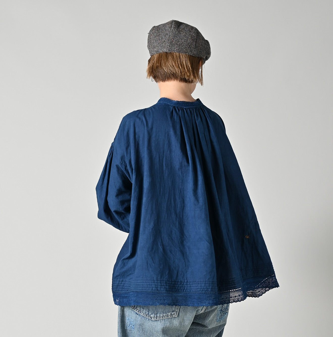 45R Ai Indigo Khadi Lace Tuck Smocking Blouse