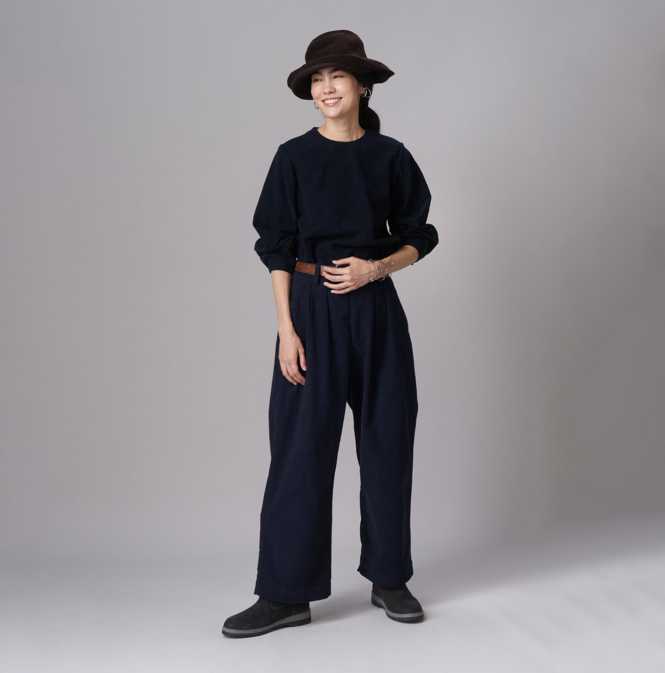 Mole Serge Stretch Puff Sleeve Blouse