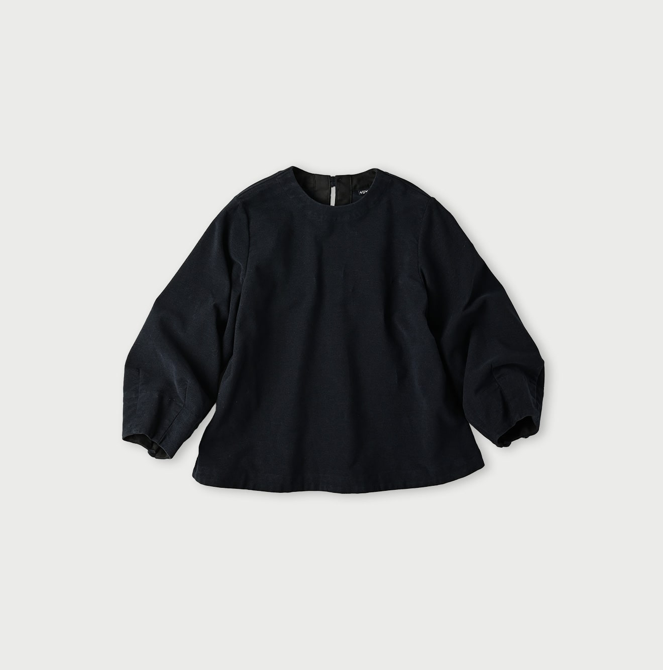 45R Mole Serge Stretch Puff Sleeve Blouse