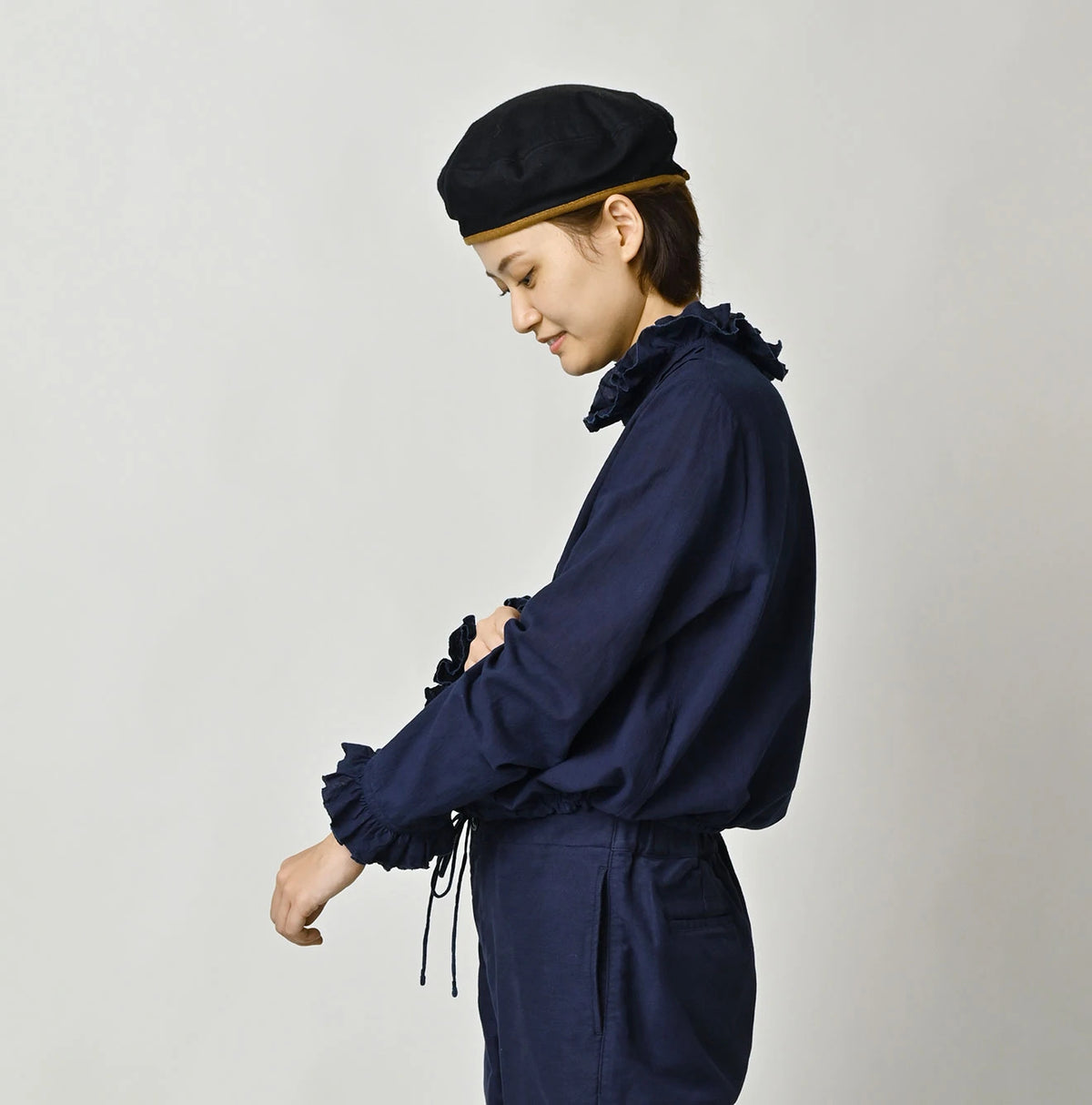 45R Ai Indigo Khadi Tallulah Blouse - Image 4