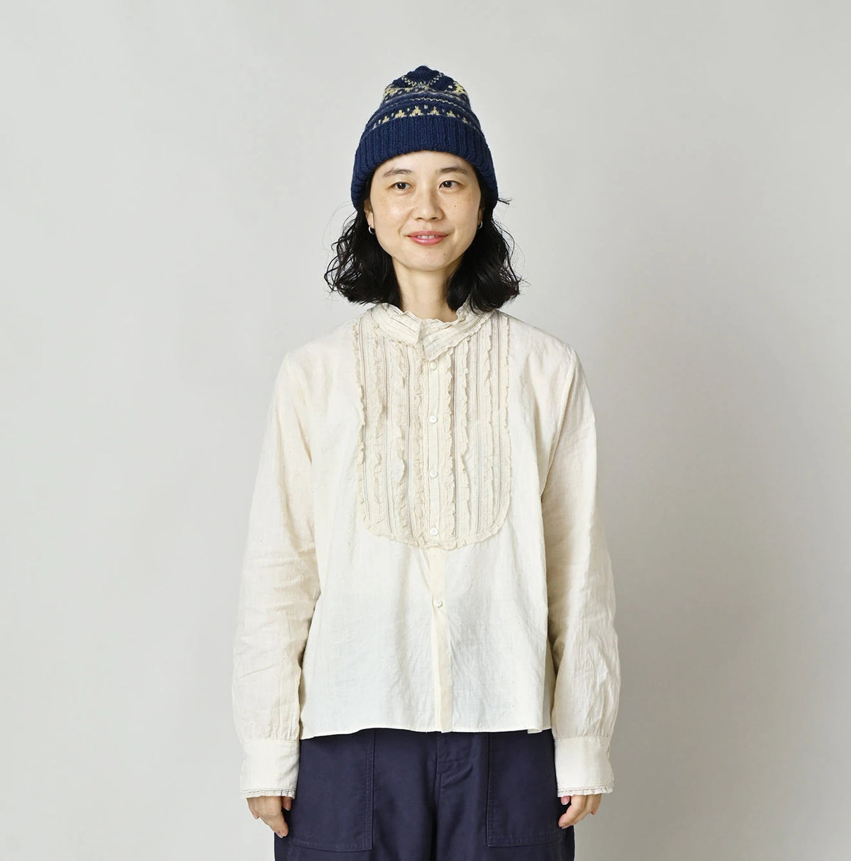 45R Khadi Stand Collar Lace Square Blouse