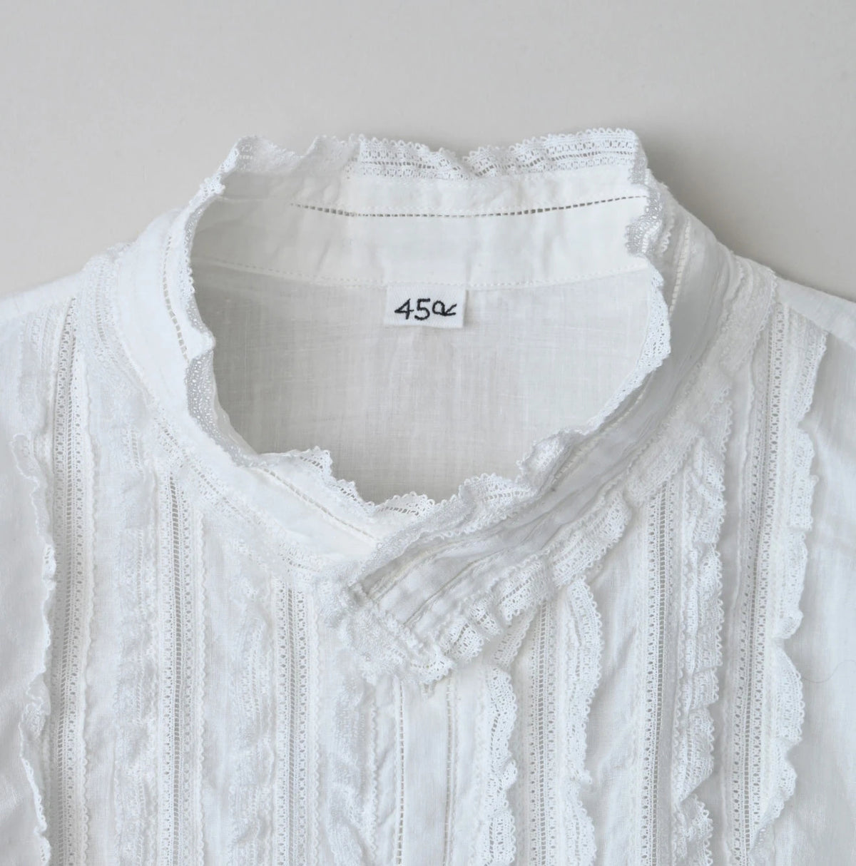 45R Khadi Stand Collar Lace Square Blouse