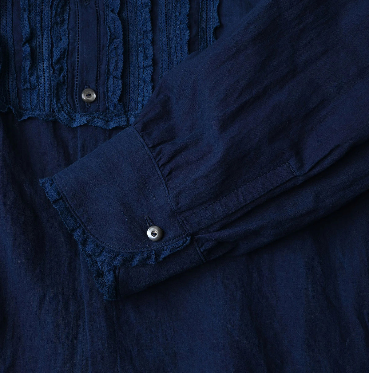 45R Ai Indigo Khadi Stand Collar Lace Square Blouse