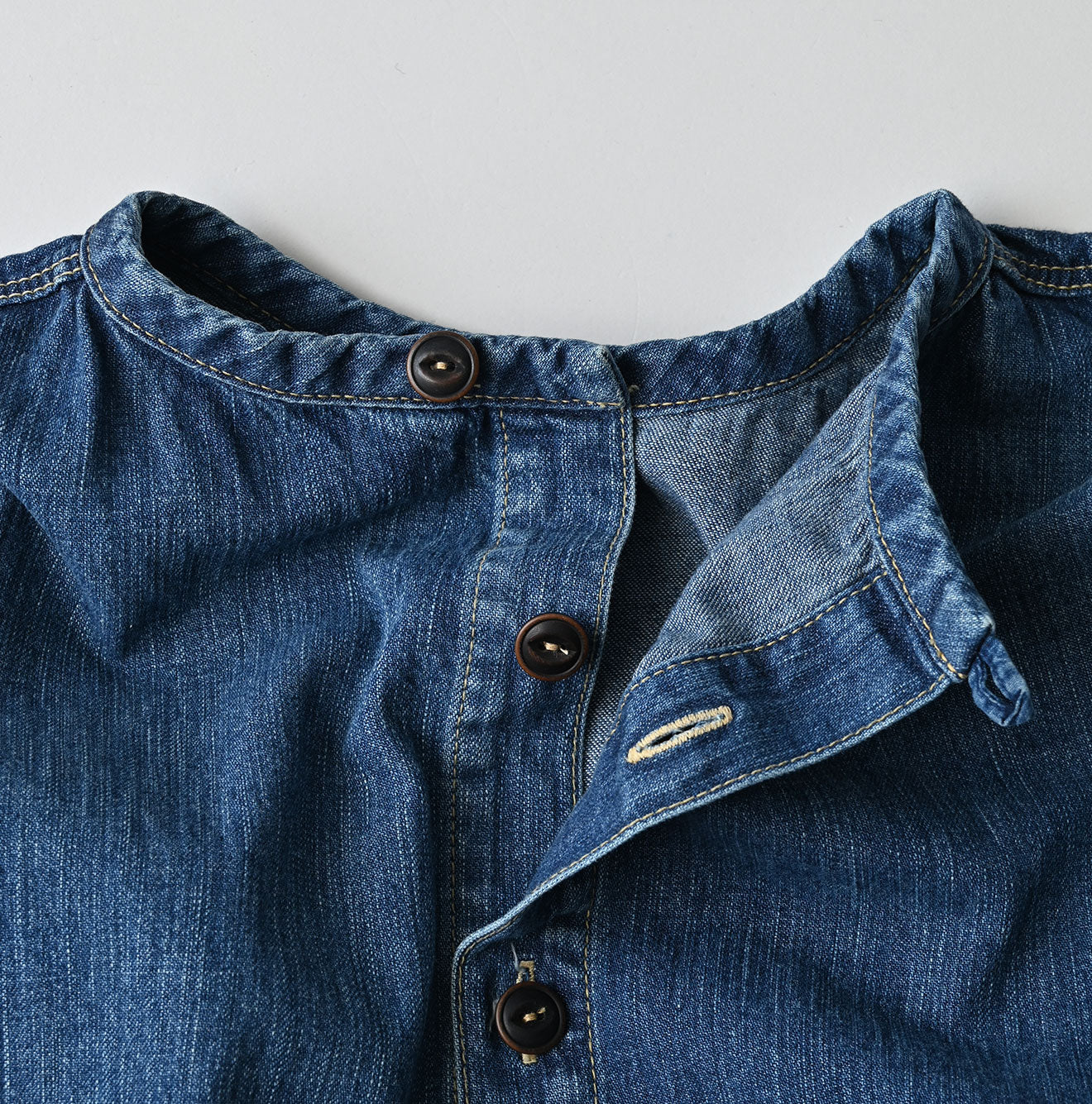 45R Mugihiko Denim Puff Sleeve Blouse Distressed