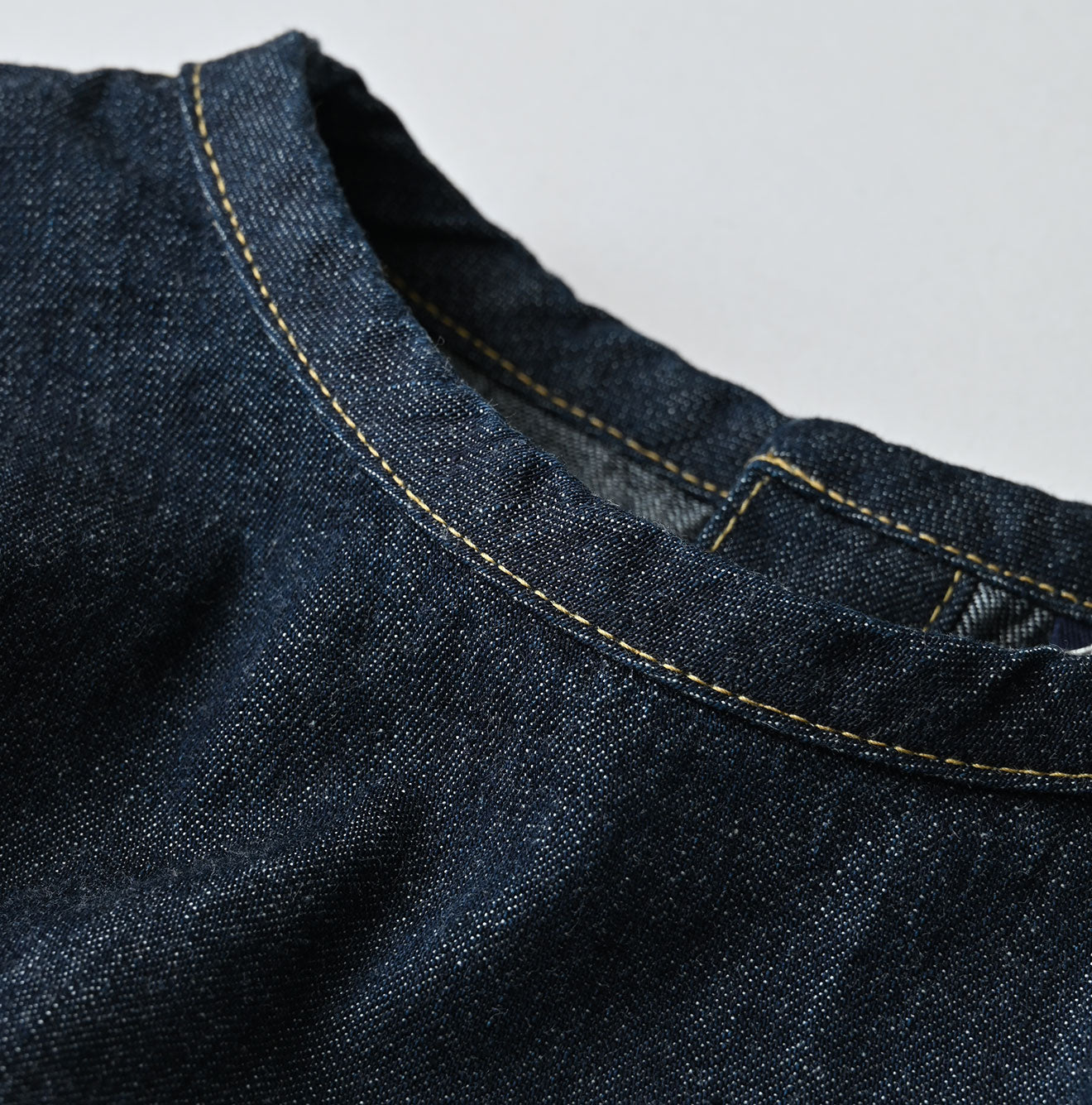 45R Mugihiko Denim Puff Sleeve Blouse - Image 13