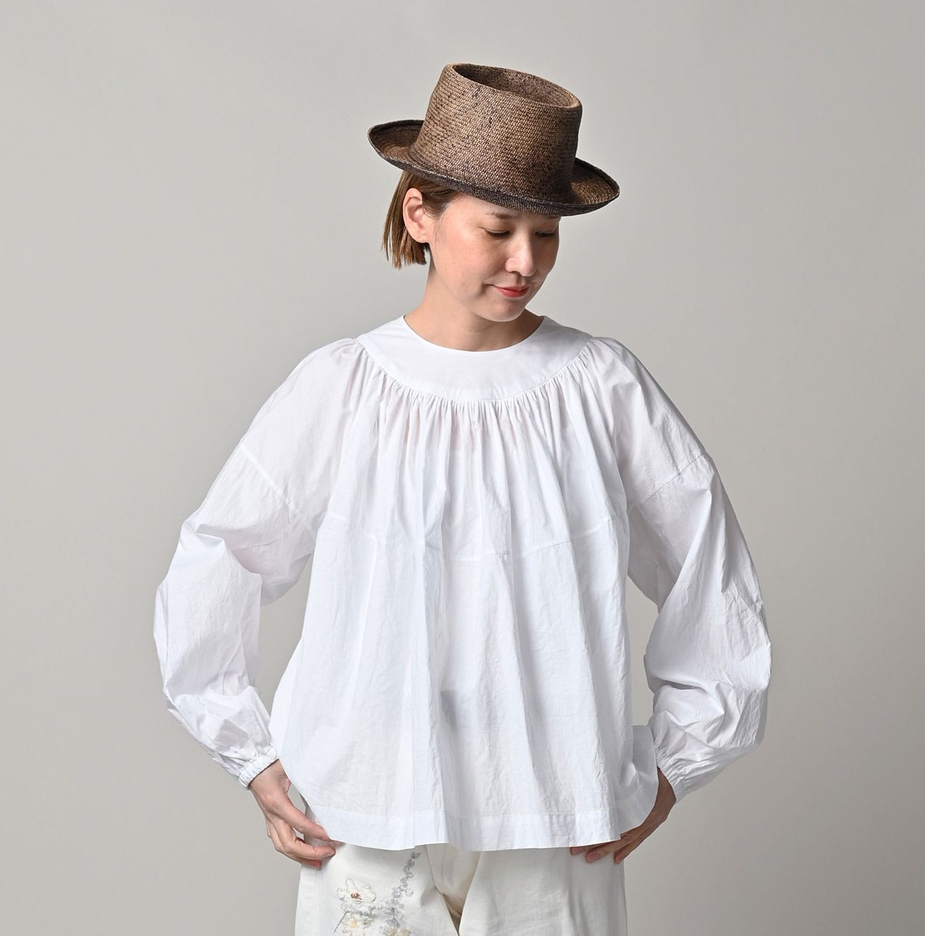 45R Supima Batiste Tuck-Gather Blouse