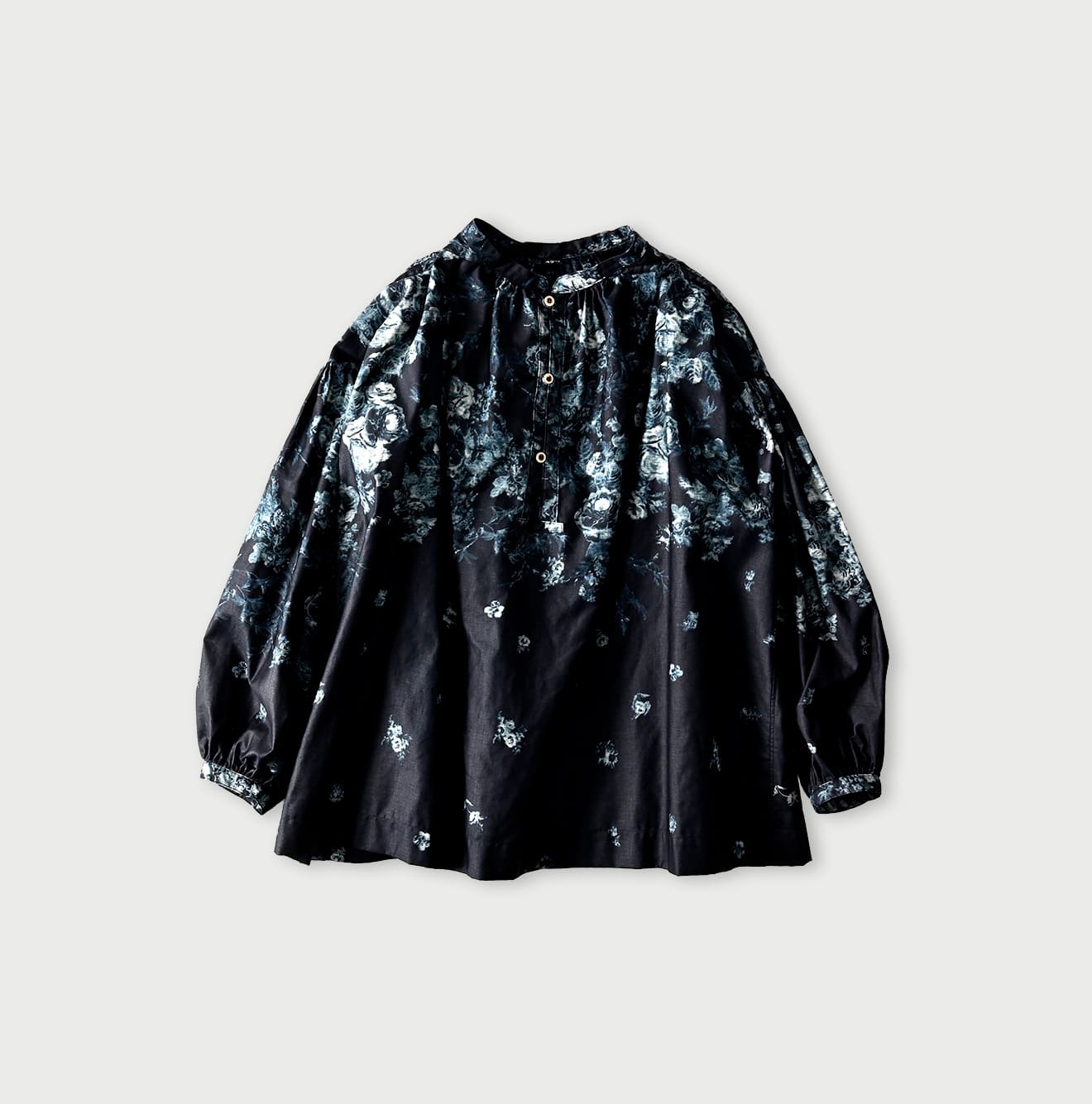 45R Indigo Bassen Rose Smocking Blouse