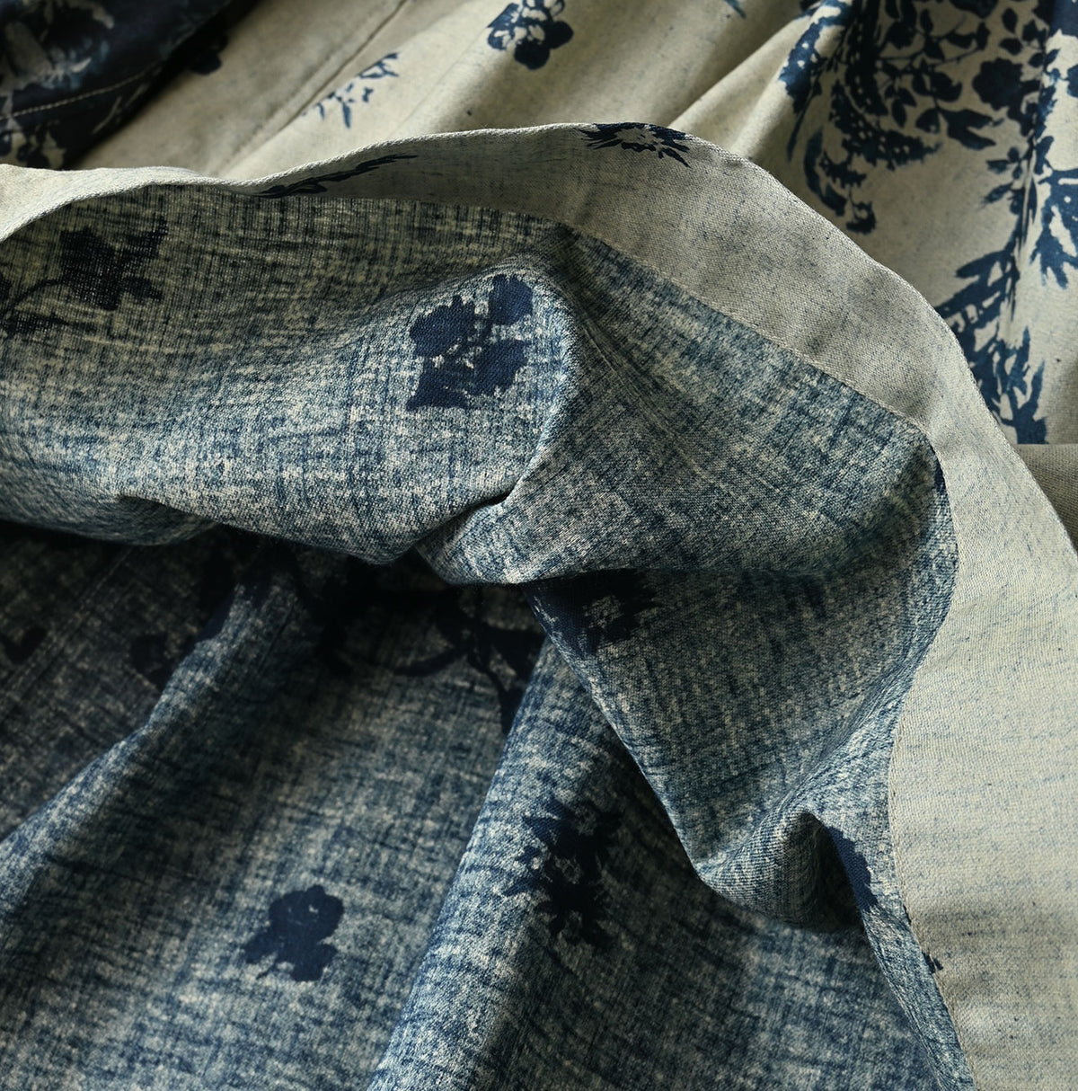 45R Indigo Bassen Rose Smocking Blouse