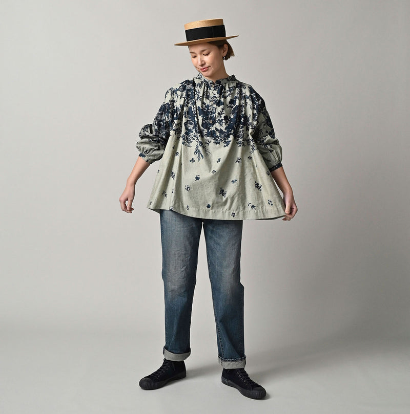 45R Indigo Bassen Rose Smocking Blouse
