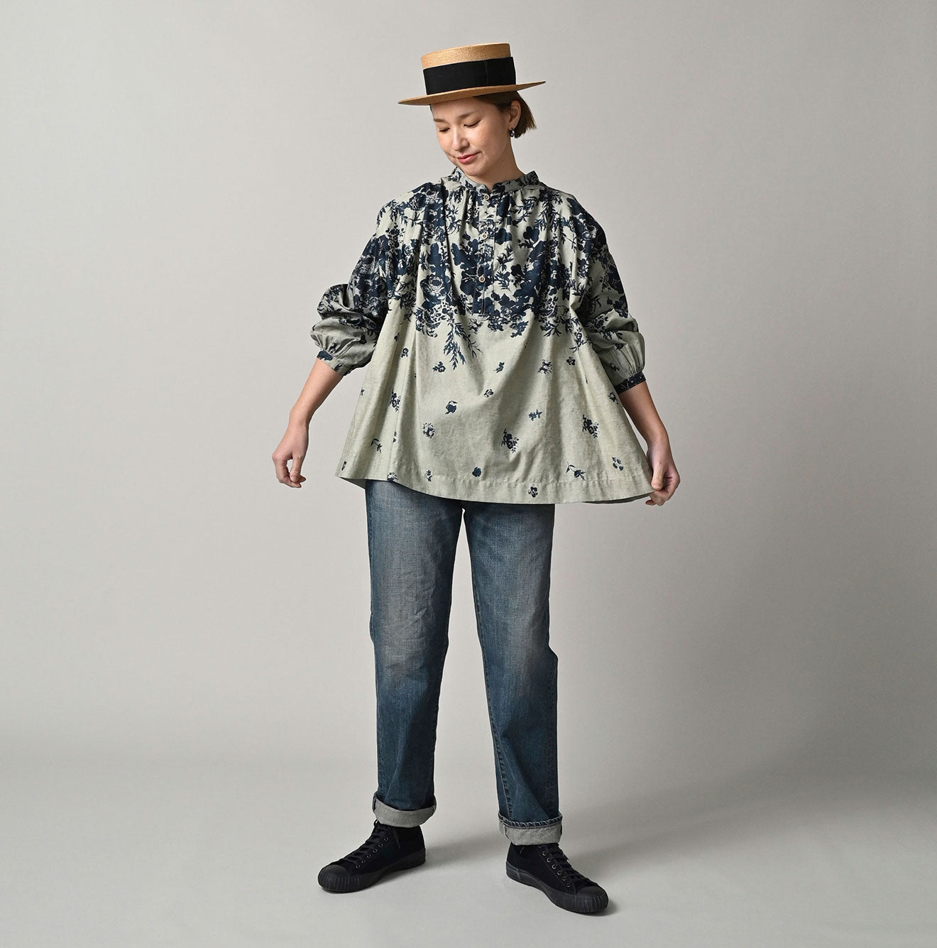 45R Indigo Bassen Rose Smocking Blouse