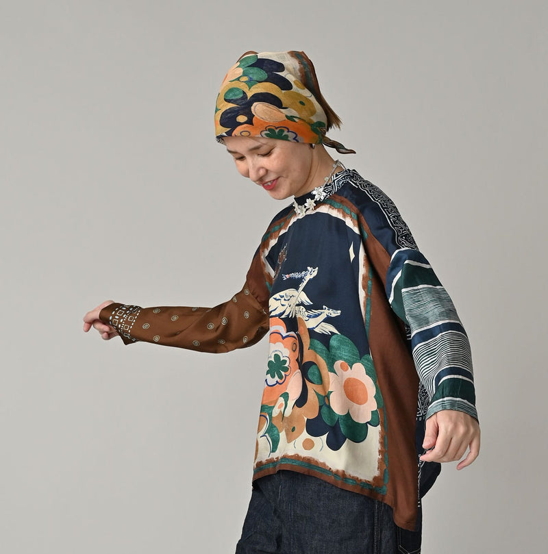 45R Picture Book Bandana Blouse