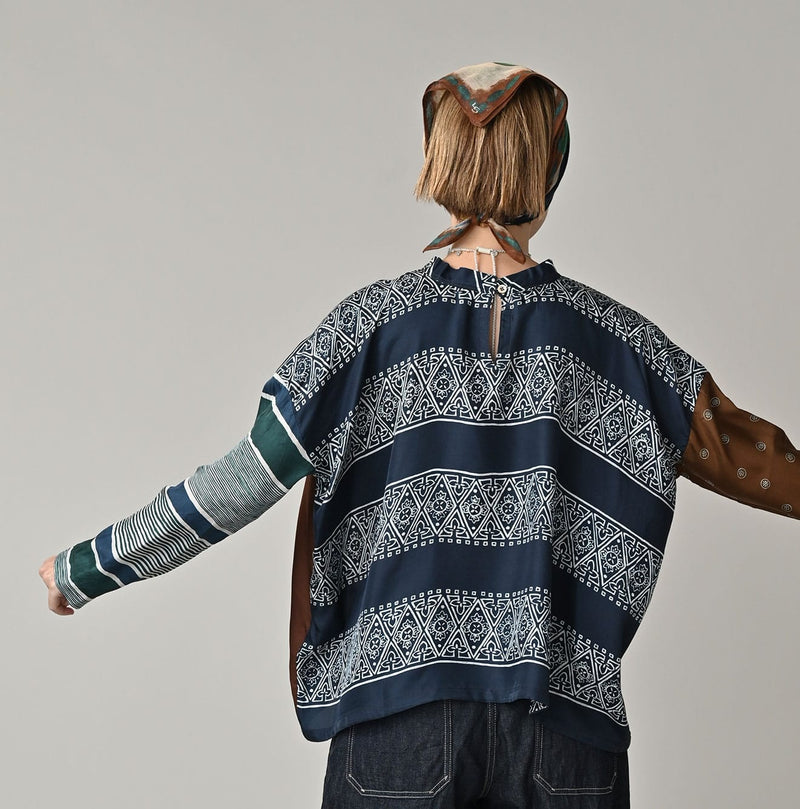 45R Picture Book Bandana Blouse