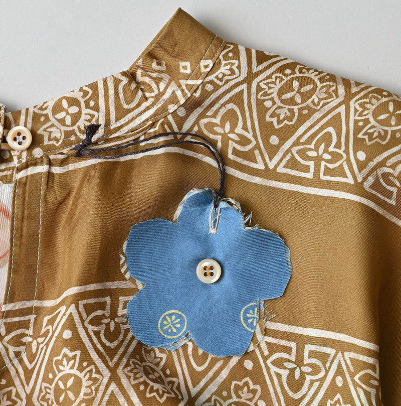 45R Picture Book Bandana Blouse