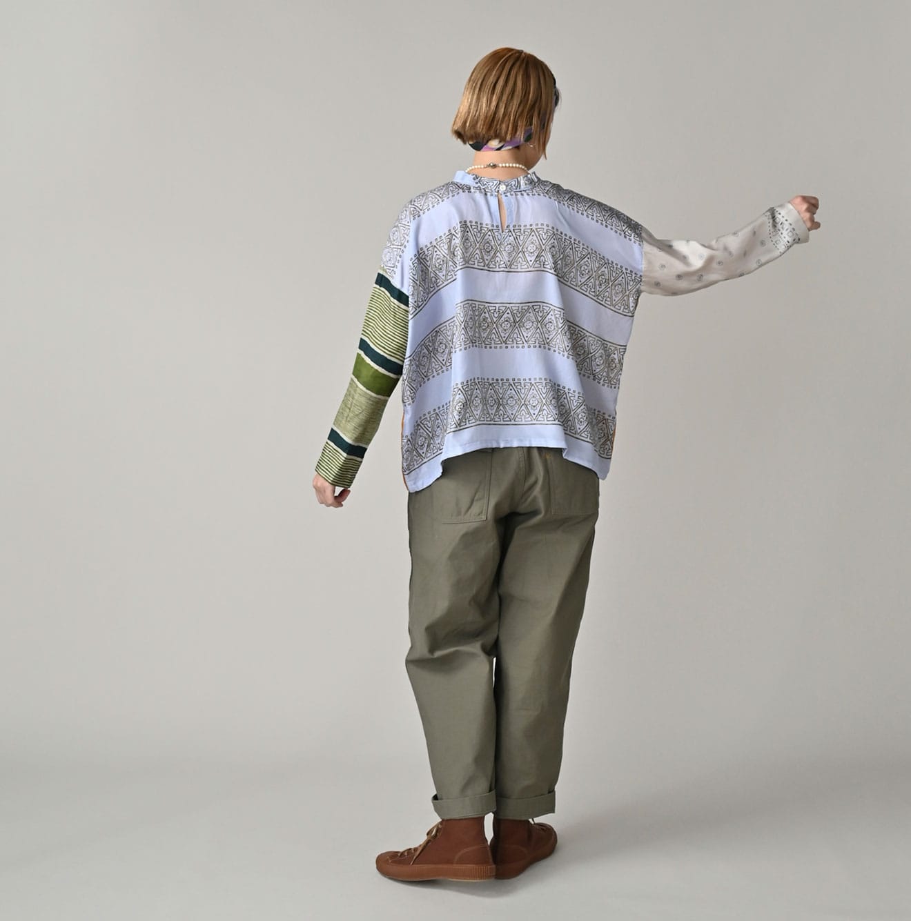 45R Picture Book Bandana Blouse