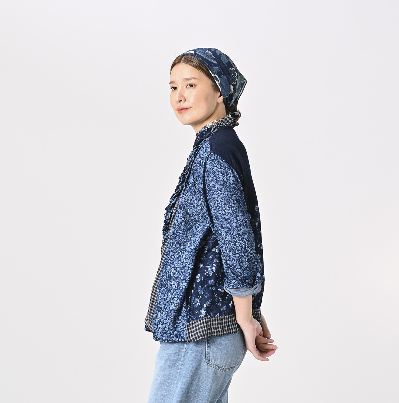 Indigo Bassen Mix Double-woven Flower Patchwork Cachecoeur