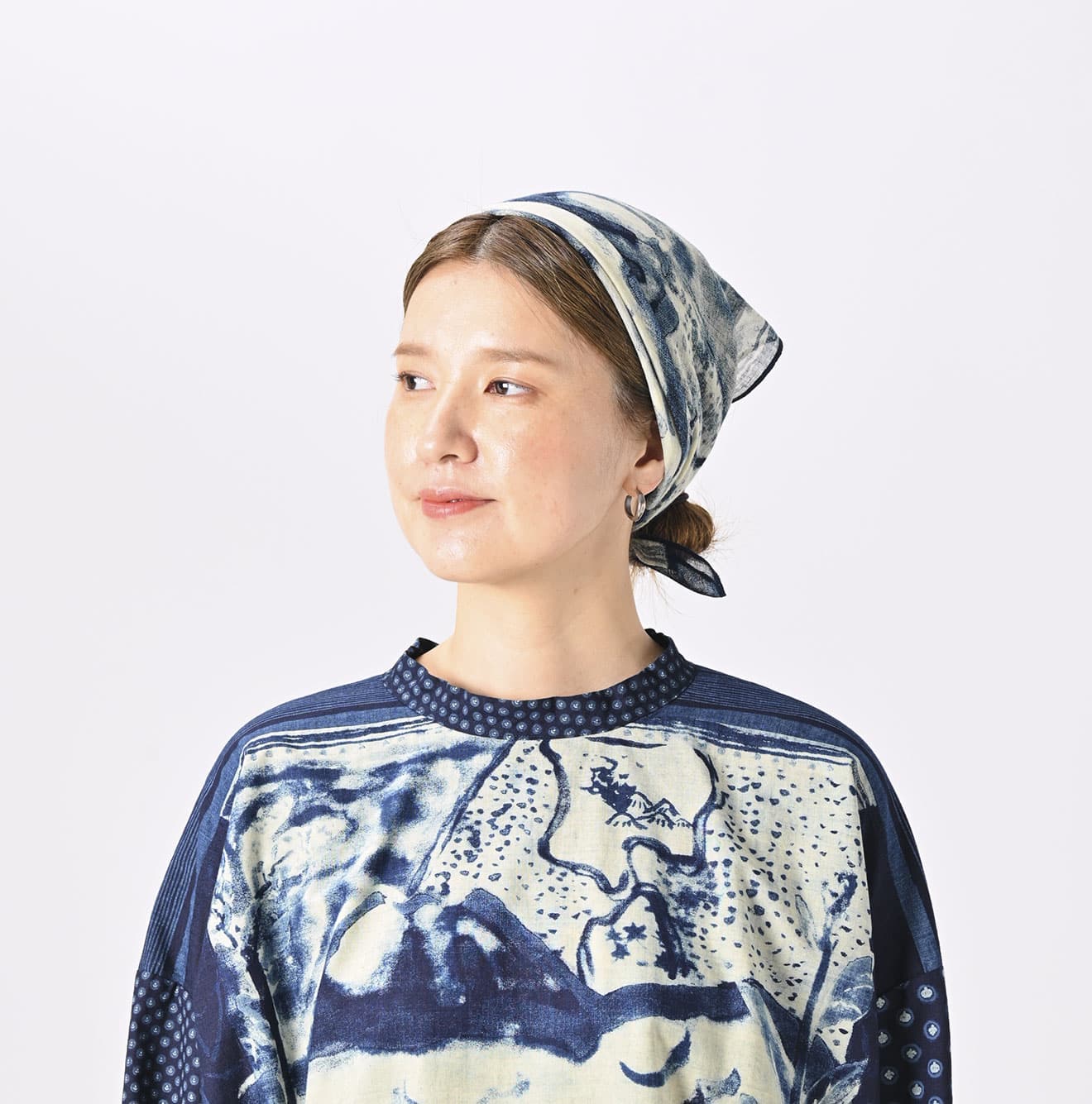 Indigo Picture Book Bandana Blouse - 45R by 45rpm studio