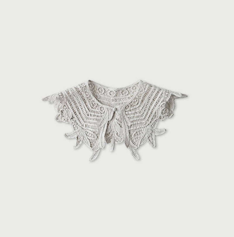 45R Ribbon Lace Collar Grand