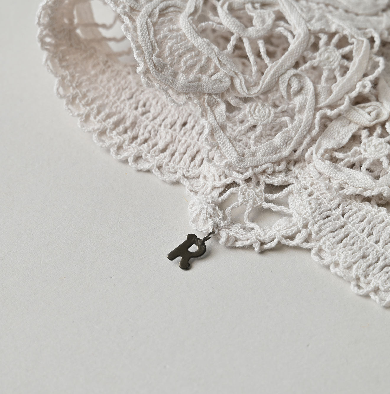 45R Ribbon Lace Collar Petit