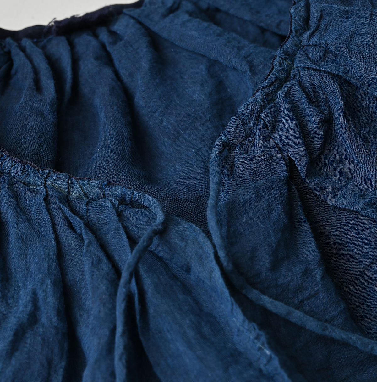 45R Ai Indigo Silk Cotton Petal Collar