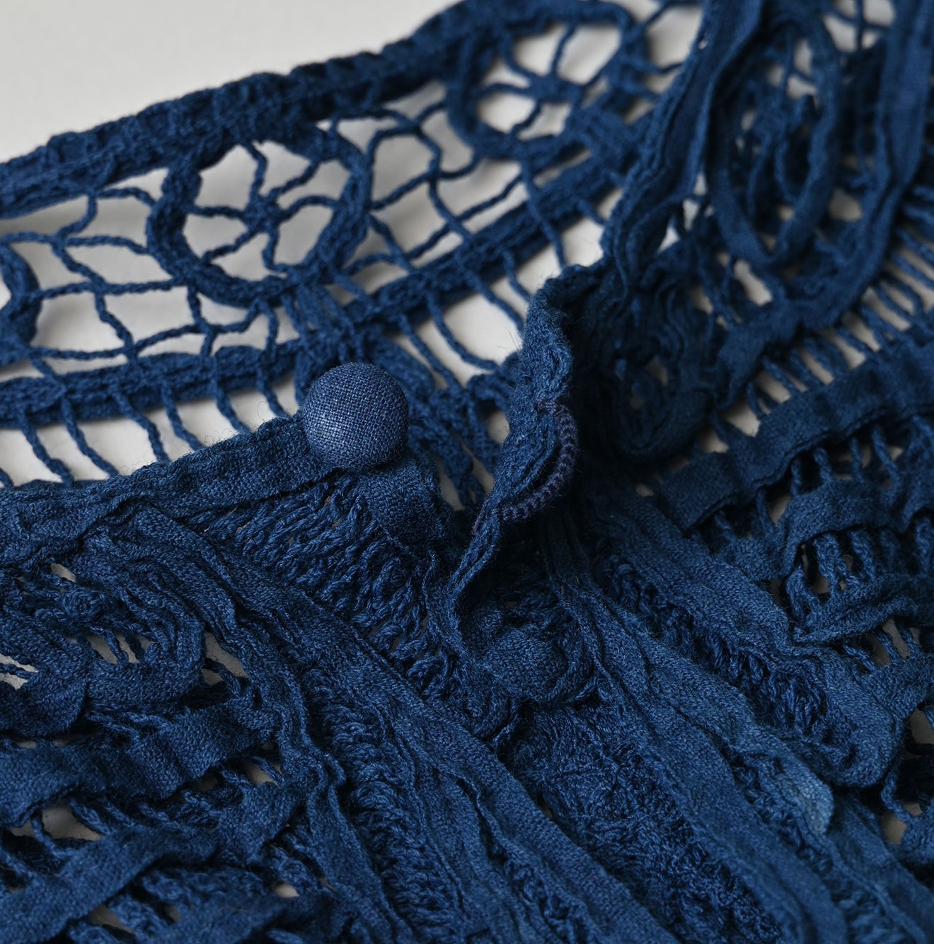 45R Ai Indigo Ribbon Lace Collar Grand