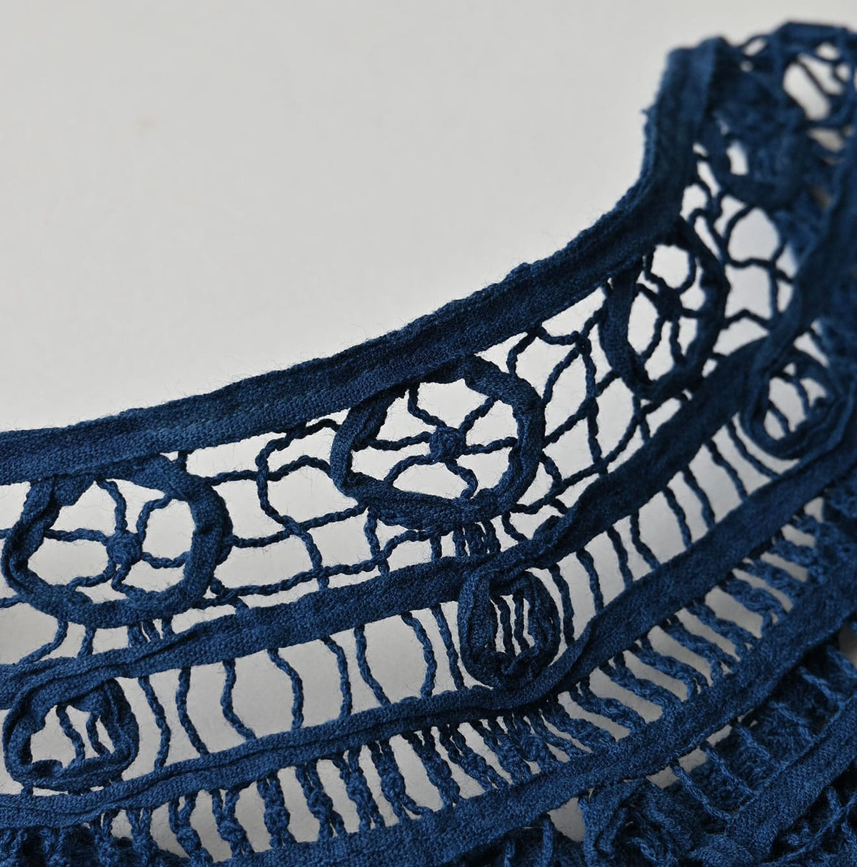 45R Ai Indigo Ribbon Lace Collar Grand