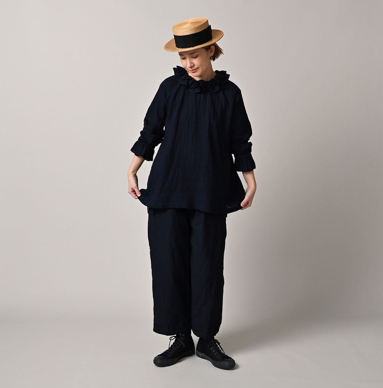 45R Indigo Gauze Doublecloth Frilled Collar Blouse