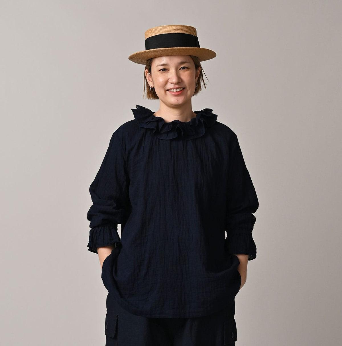 45R Indigo Gauze Doublecloth Frilled Collar Blouse