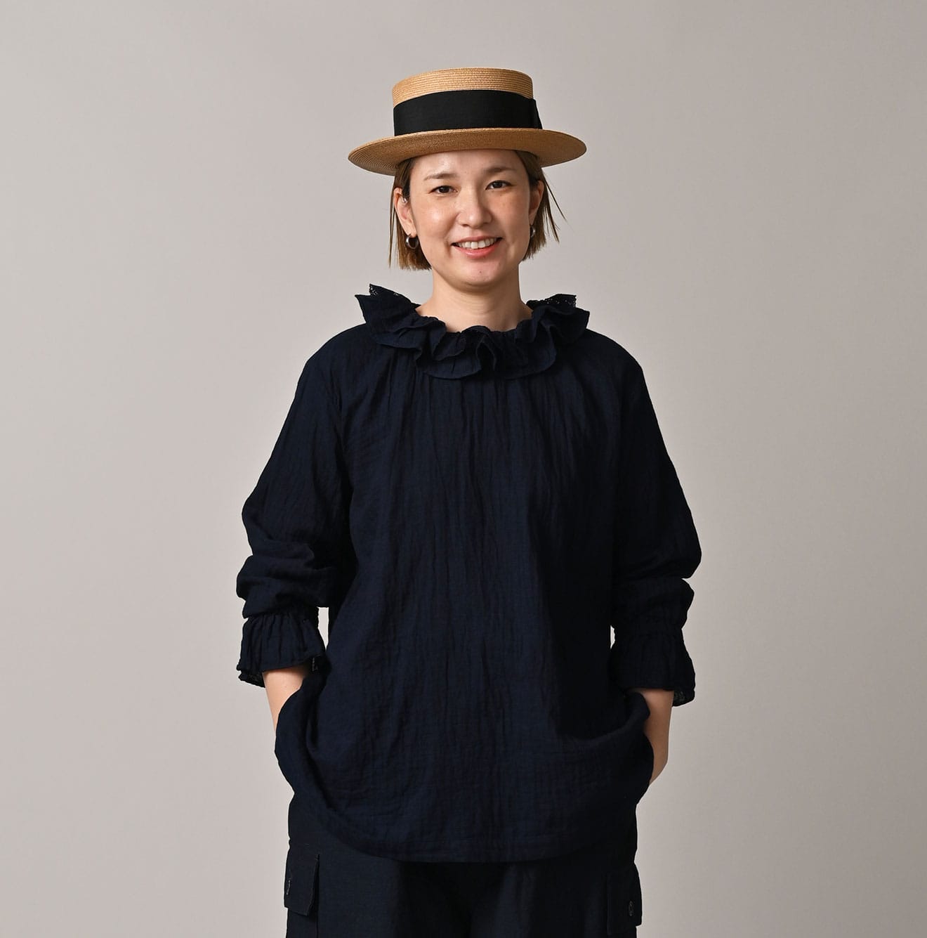 45R Indigo Gauze Doublecloth Frilled Collar Blouse