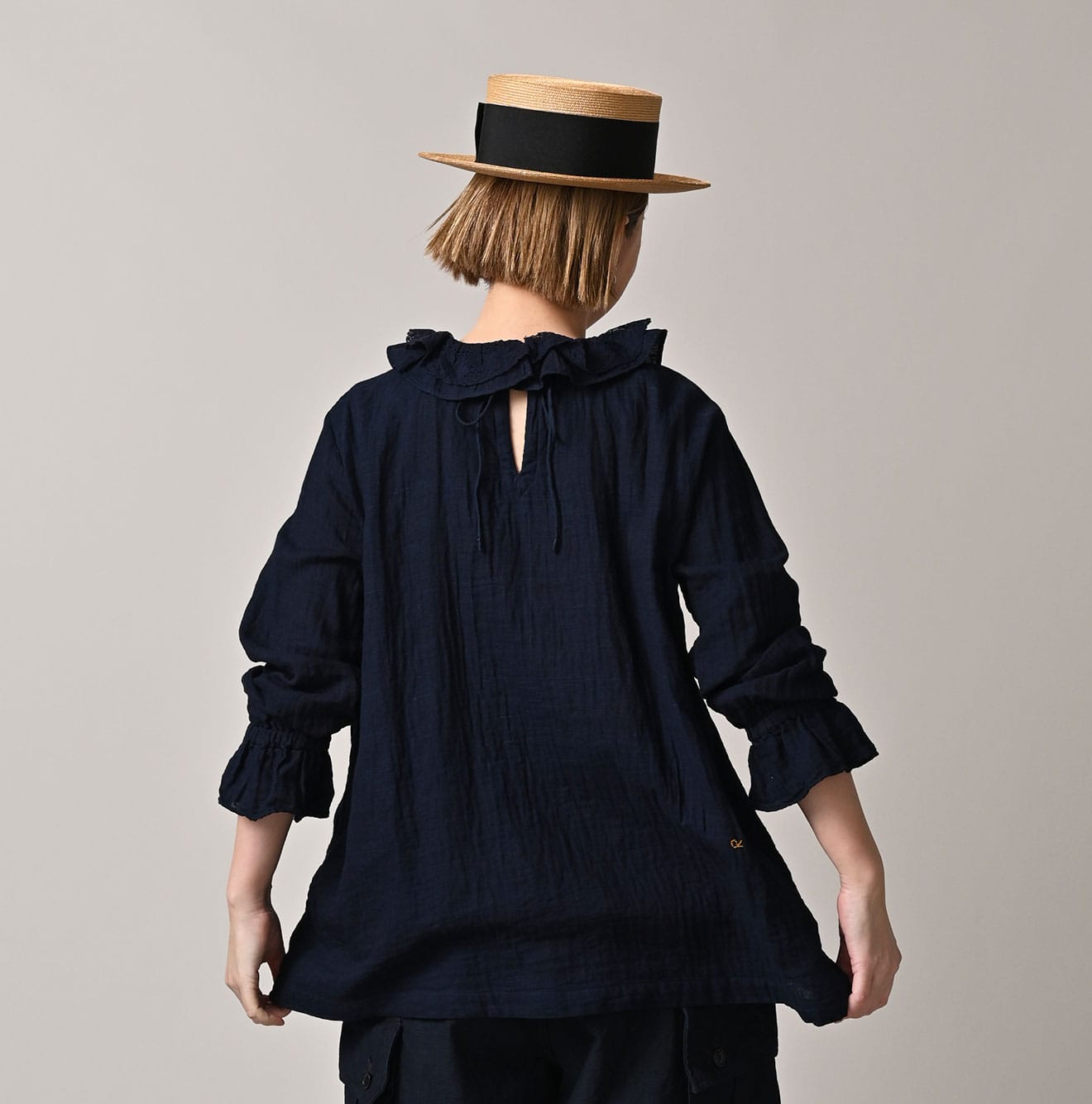 45R Indigo Gauze Doublecloth Frilled Collar Blouse