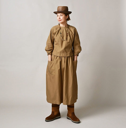 45R Back Sateen Puff Sleeve Blouse