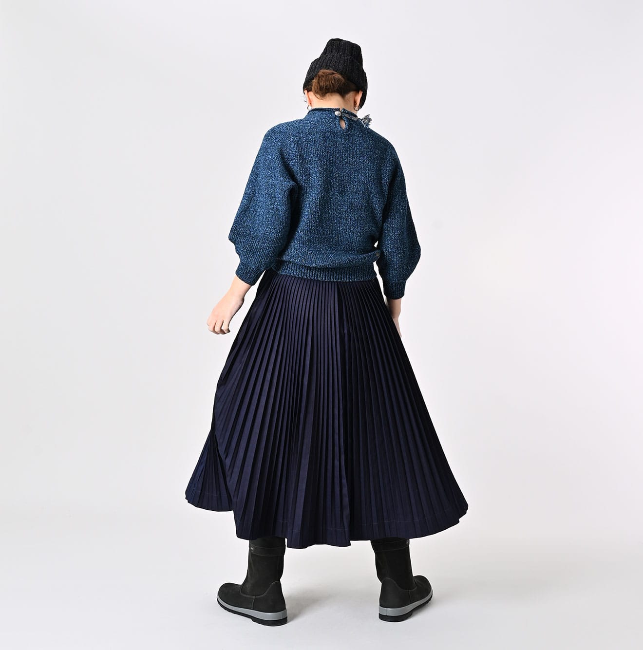 45R Indigo Awa Satin Pleats Skirt