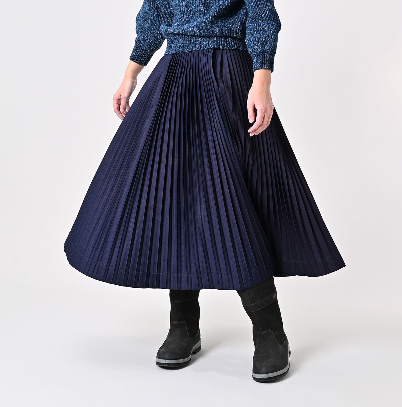 45R Indigo Awa Satin Pleats Skirt