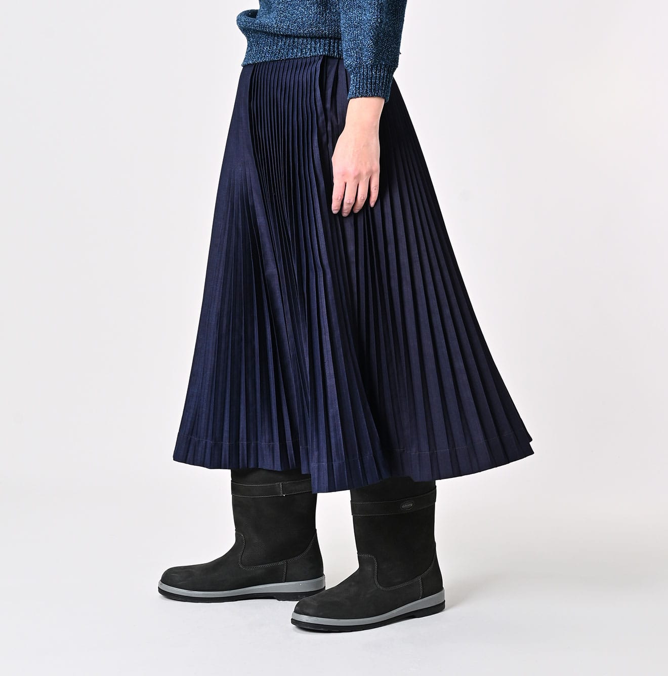 45R Indigo Awa Satin Pleats Skirt