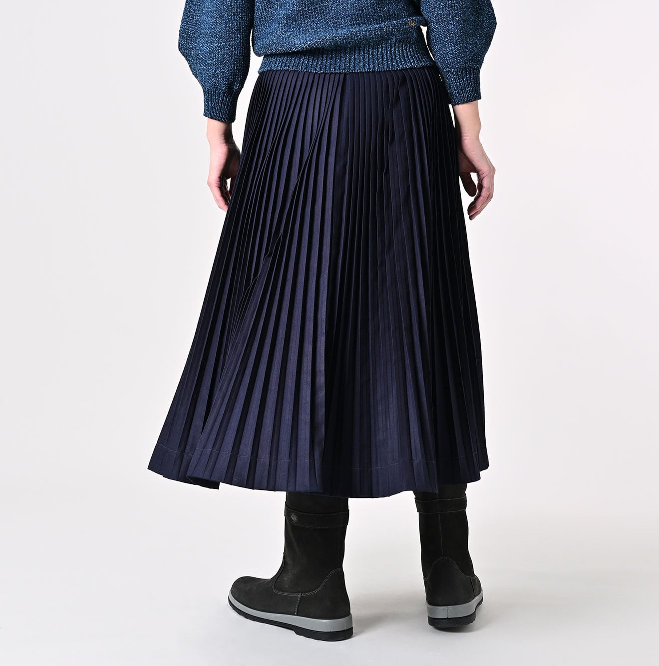 45R Indigo Awa Satin Pleats Skirt