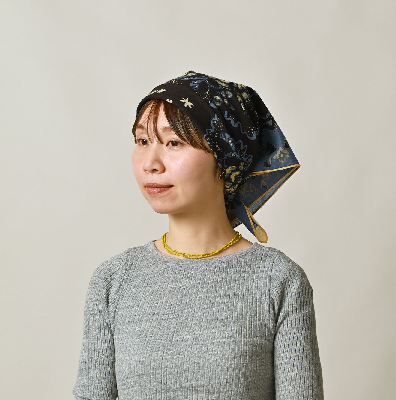 45R Khadi Amish Big Bandana - Image 10