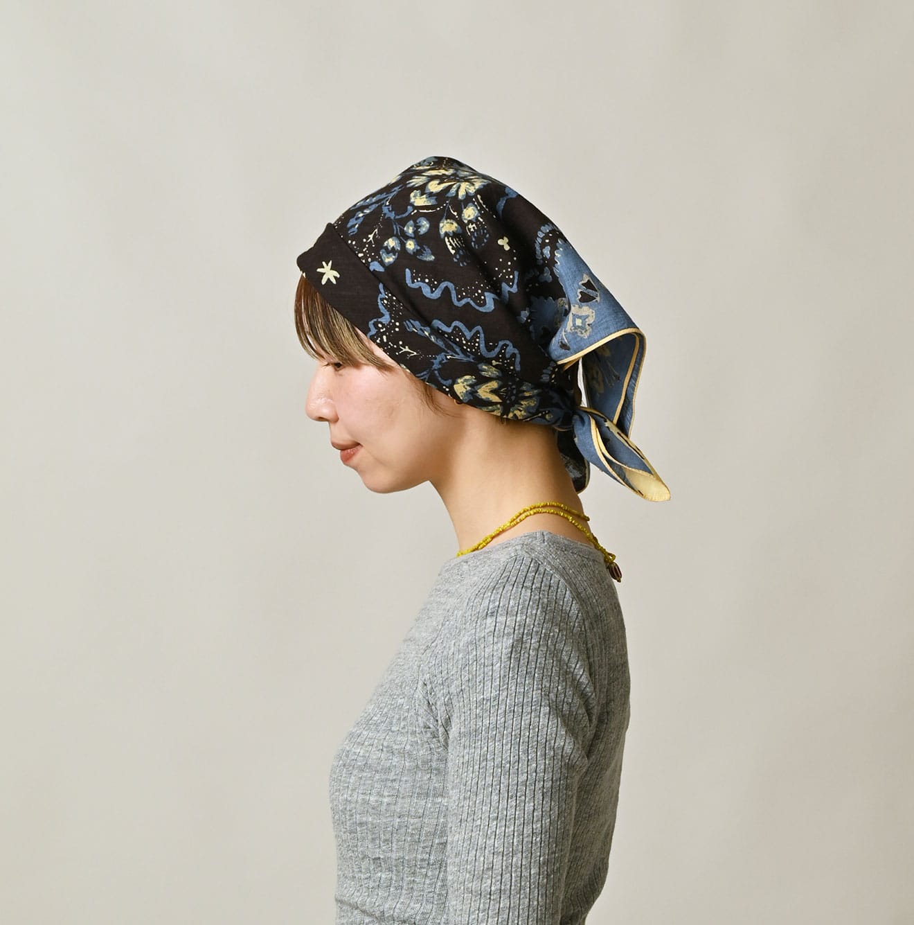 45R Khadi Amish Big Bandana