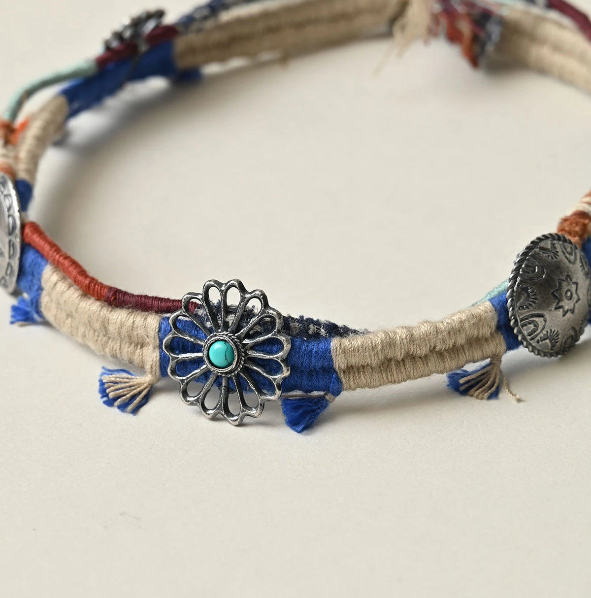 45R Kurukuru Hippie Choker