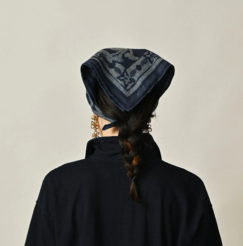 45R Indigo Linen Flax Flower Bandana - Image 4