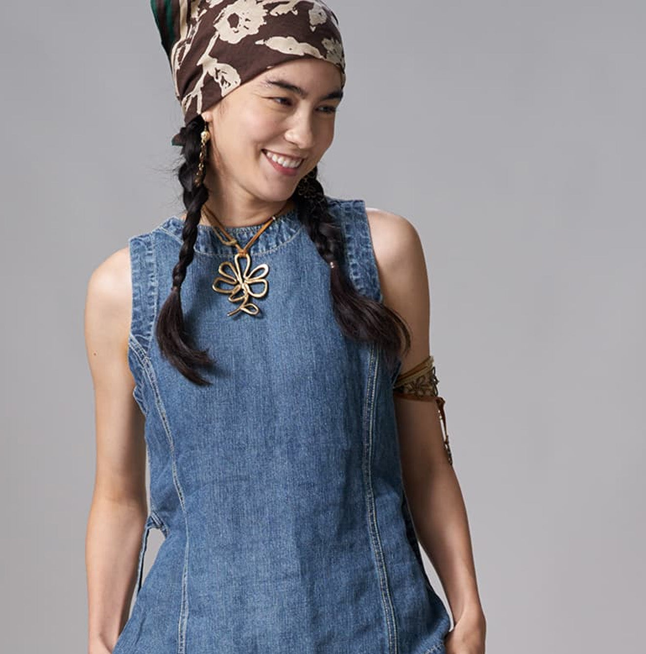 Flower Necklace - Image 2