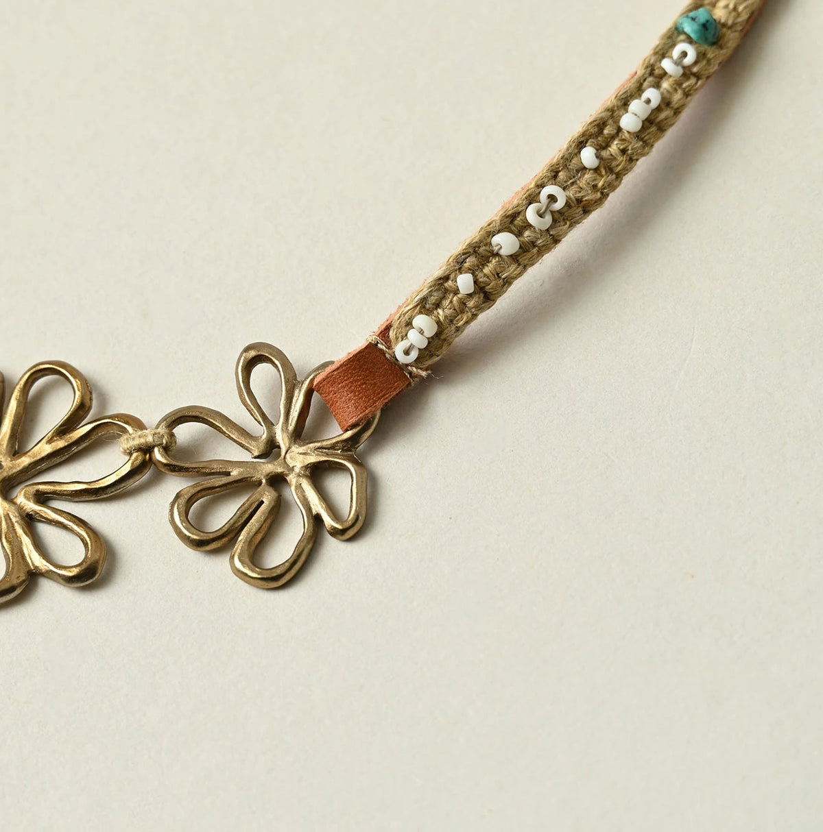 45R Flower Choker