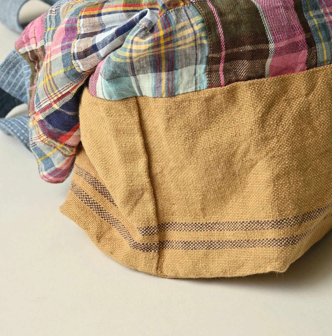 45R Linen Patchwork Tote Bag - Image 14