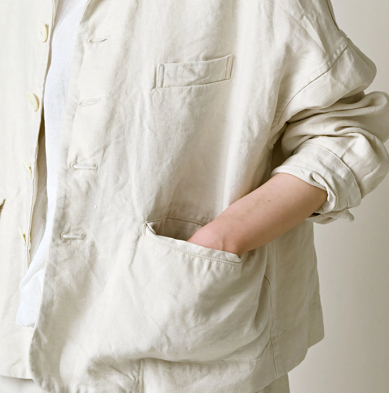 45R Linen 908 Uma Jacket - Image 13