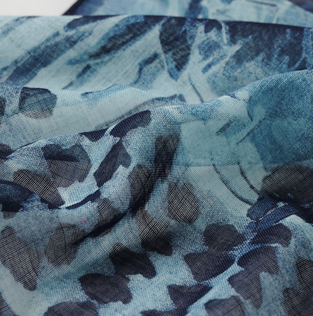 45R Gauze Picture Book Bandana